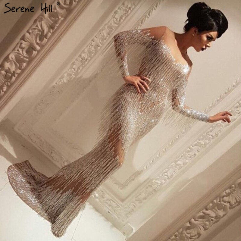 Im Angebot, keine Rückgabe, keine RückerstattungSale Dubai Champagne Langarm Sexy Abendkleider 2025 Perlen Quaste Elegante Meerjungfrau Formale Kleid LA6559