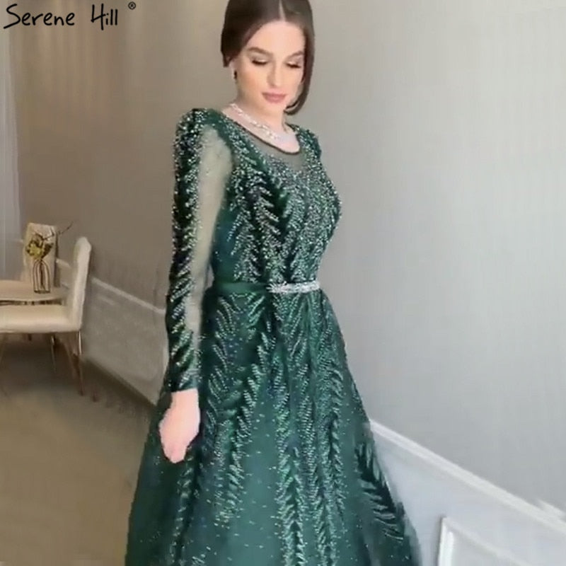 Vestido de noche verde de manga larga con diseño de Dubái 2025, escote redondo, lentejuelas y cuentas, corte A, vestido formal LA70040 