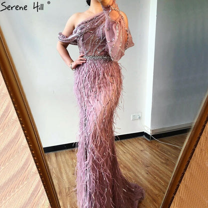 Dubai Eine Shouder Wein Roten Abendkleid Kleider Feder Split Perlen Luxus Meerjungfrau Formale Kleid 2025 LA70513 
