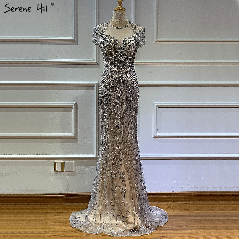 Vestido de noche sexy de sirena de lujo con mangas cortas y diamantes en gris de Dubái 2025 LA60934 
