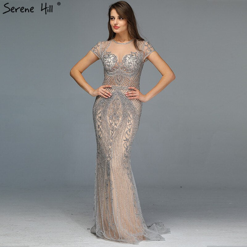 Vestido de noche sexy de sirena de lujo con mangas cortas y diamantes en gris de Dubái 2025 LA60934 