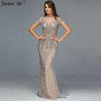 Vestido de noche sexy de sirena de lujo con mangas cortas y diamantes en gris de Dubái 2025 LA60934 