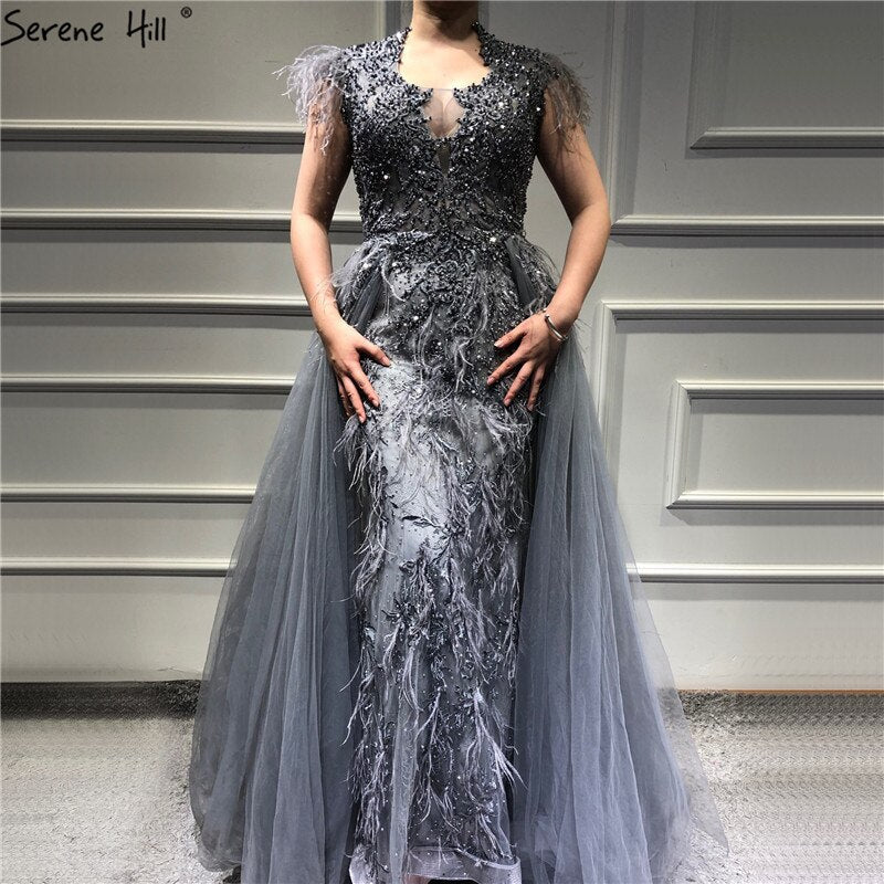 Vestido de noche de tul gris sin mangas de Dubái, diseño 2025, con plumas de cristal, vestido formal de lujo LA70020 