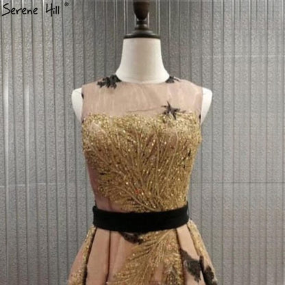 En oferta, sin devolución ni reembolso. Vestidos de noche de lujo en Dubái con lentejuelas doradas, corte A, cuello redondo, sin mangas, sexy, formal, 2025 LA70001. 