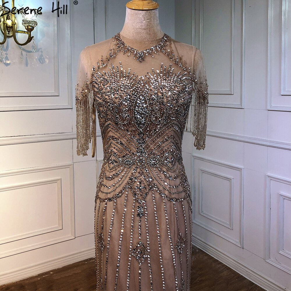 Vestido de noche de lujo estilo sirena color nude de Dubái, cuello redondo, manga corta, apliques de cuentas y borlas, LA70646 