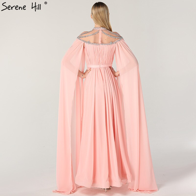 Zum Verkauf Keine Rückgabe Keine Rückerstattung Dubai Rosa Stehkragen Chiffon Abendkleider Design Diamant Ärmellose Strand Abendkleider 2025 LA60736 