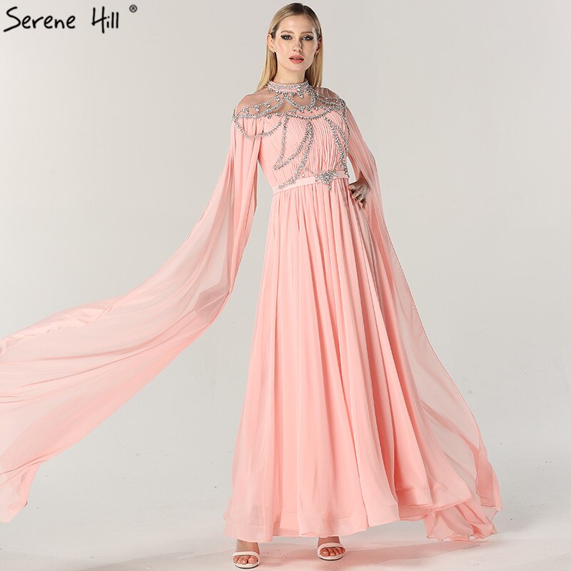 Zum Verkauf Keine Rückgabe Keine Rückerstattung Dubai Rosa Stehkragen Chiffon Abendkleider Design Diamant Ärmellose Strand Abendkleider 2025 LA60736 