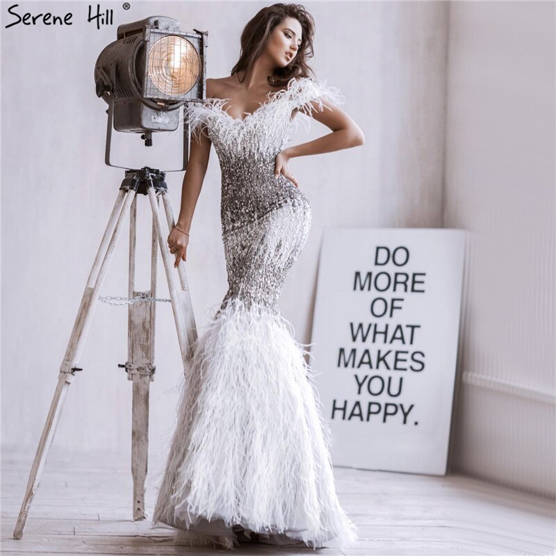 Dubai Rosa Sexy Meerjungfrau Abendkleider Design Luxus Kristall Federn Ärmellose Abendkleider 2025 LA70242 