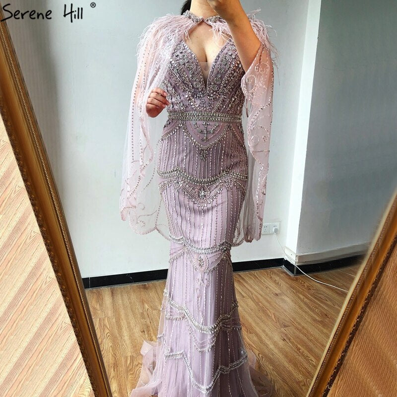 Vestido de noche sexy estilo sirena con escote en V morado de Dubái 2025, sin mangas, con chal, hilo y plumas, vestido formal LA70171A 
