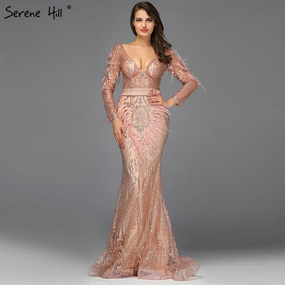 En oferta, sin devolución ni reembolso. Venta Dubai, vestido de noche sexy de sirena en oro rosa 2025, vestido formal de lujo con plumas y cuentas brillantes LA60902. 