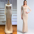 En oferta, sin devolución ni reembolso. Venta Dubai, vestidos de noche blancos nude de lujo de manga larga, último diseño 2025, vestido formal de sirena con pedrería LA60958. 