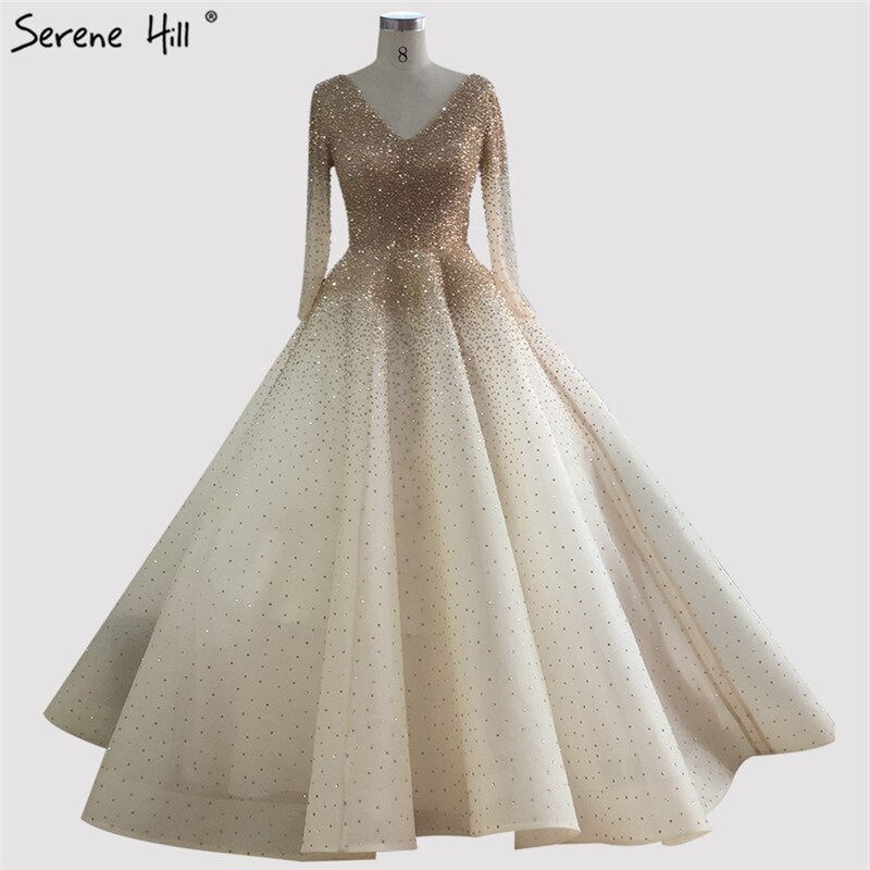 Vestidos de noche sexys de alta gama con escote en V en color vino tinto de Dubái 2025, vestidos de noche de lujo con cristales y manga larga, diseño LA70272 