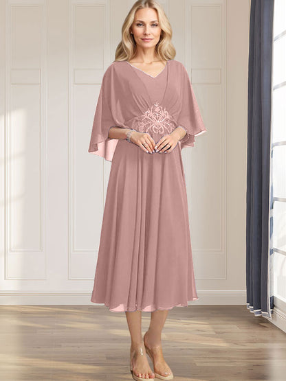 A-Linie V-Ausschnitt Wadenlanges Chiffonkleid für die Brautmutter mit plissierten Paillettenapplikationen Spitzenbesatz 