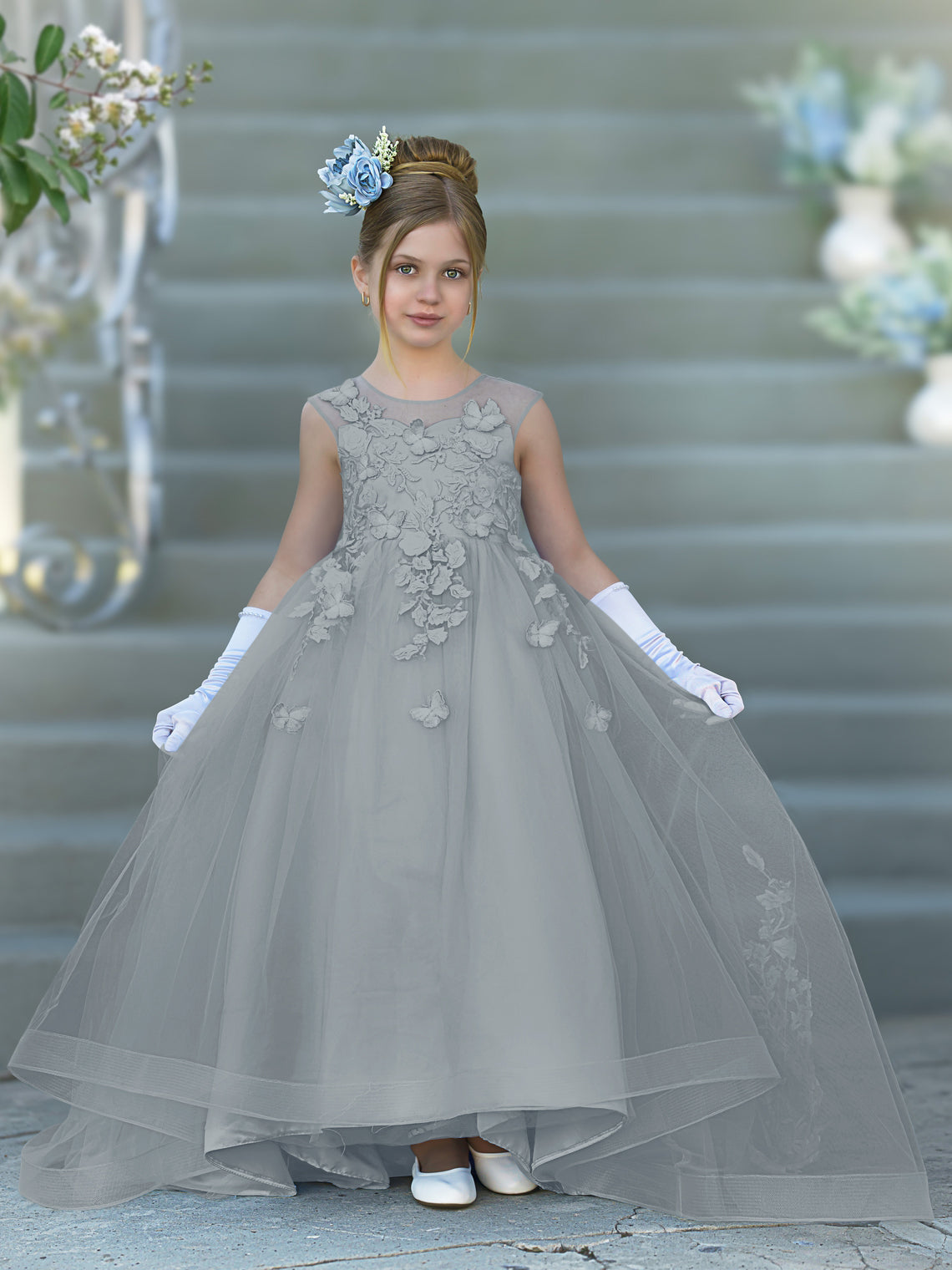 Robe de bal Serenity Princess avec appliques en dentelle et ornements papillon 