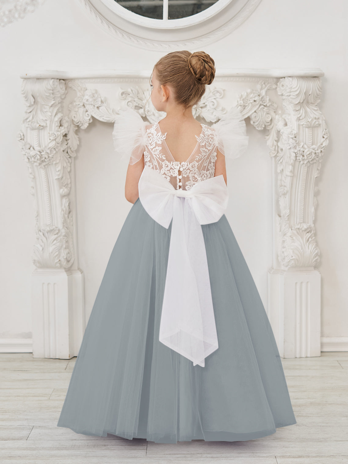 Abnehmbares Blumenmädchenkleid aus Spitze und Tüll mit Schleppe 