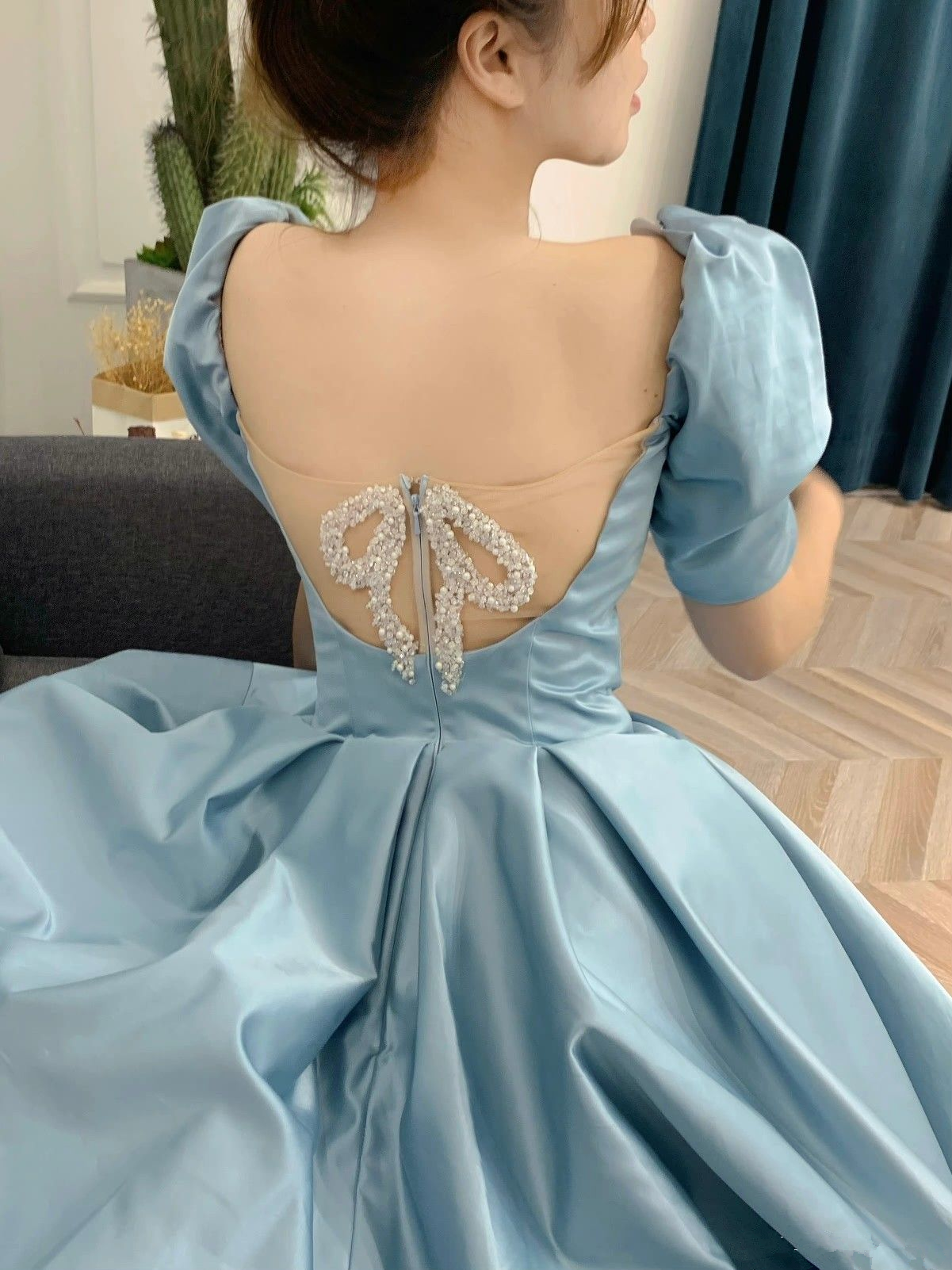 Satin Langes Ballkleid A-Linie Kurzarm Abendkleid Y4657