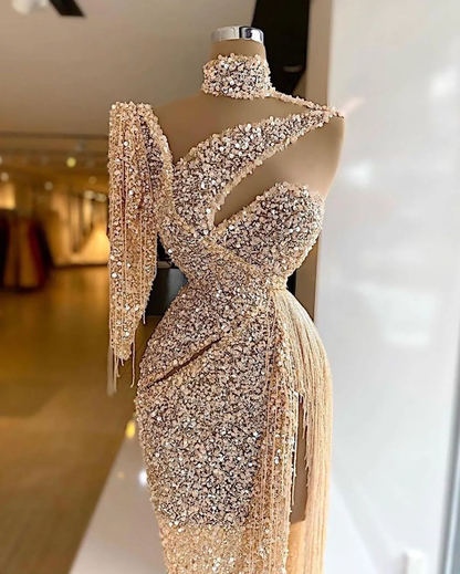 Funkelndes Pailletten-Abendkleid mit Seitenschlitz, Ballkleid mit einer Schulter und Quasten, nach Maß Y6411