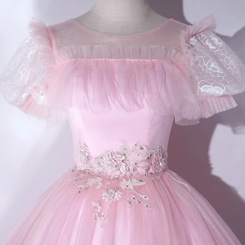 Wunderschöne rosa Quinceanera-Kleider, luxuriöse Puffärmel, klassisches Plissee-Partykleid, Reißverschluss hinten, Ballkleid Y2588