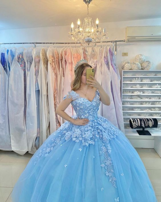 Off The Shoulder Blau Tüll Applikationen Ballkleid Sweet 16 Kleid Y6077