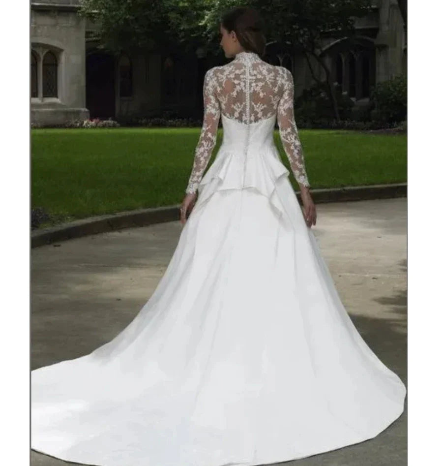 Elegant Italian white bridal dress V-neck stand-up collar lace applique long sleeve satin button Saudi Arabian trouw jurken dame-payinti