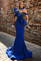Elegantes langes königsblaues One-Shoulder-Meerjungfrau-Ballkleid mit Perlenbesatz und Spitze