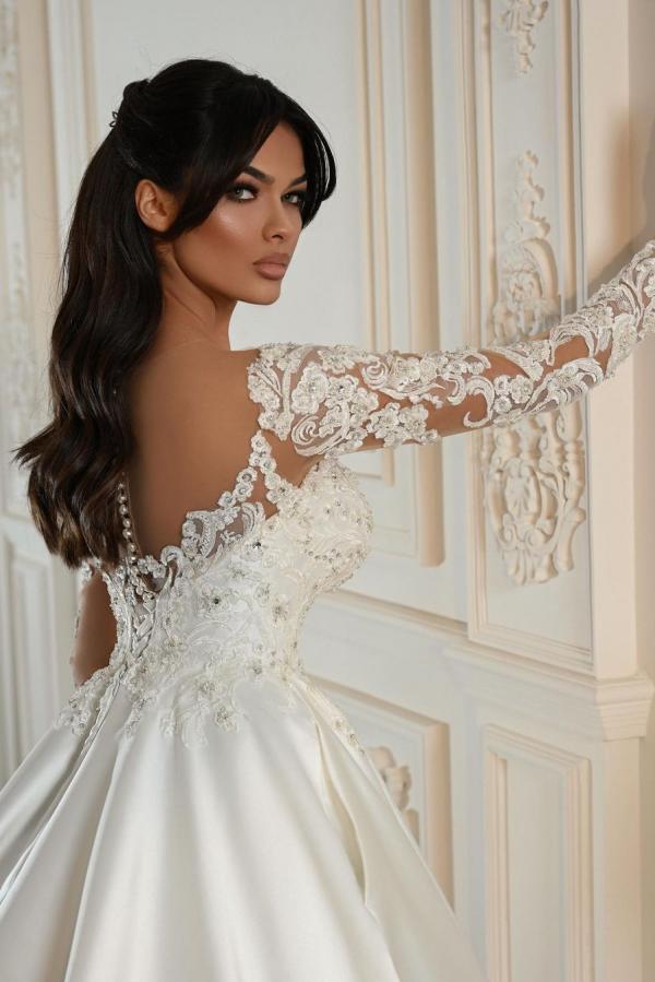 Elegante A-Linie Brautkleider mit Herzausschnitt und langen Ärmeln aus Satin und Spitze mit Taschen