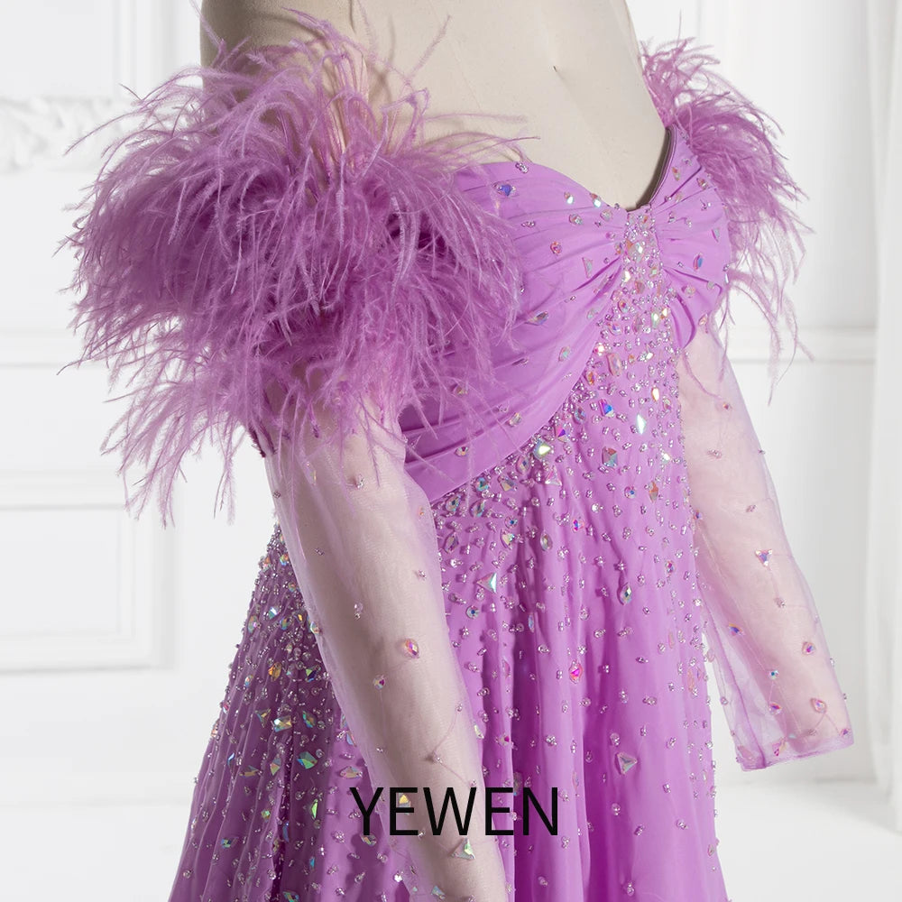 Elegante vestido de maternidad con hombros descubiertos para sesión de fotos, manga larga y plumas de avestruz SY240522