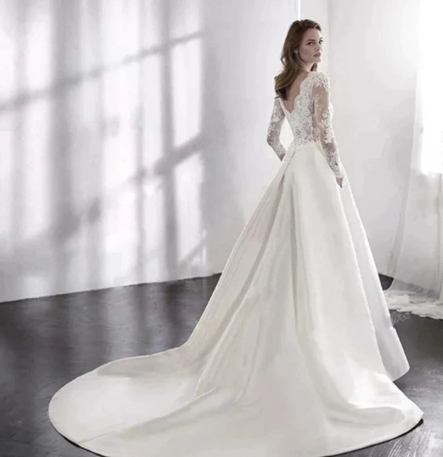 Elegant White Wedding Dress Italian Vintage Backless Applique Lace Long Sleeve Pocket Floor-Length Bridal Gown Vestidos De Novia-payinti