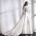 Elegant White Wedding Dress Italian Vintage Backless Applique Lace Long Sleeve Pocket Floor-Length Bridal Gown Vestidos De Novia-payinti