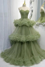Elegantes, plissiertes grünes Ballkleid aus Tüll mit Trägern, PSK417
