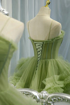 Elegantes, plissiertes grünes Ballkleid aus Tüll mit Trägern, PSK417