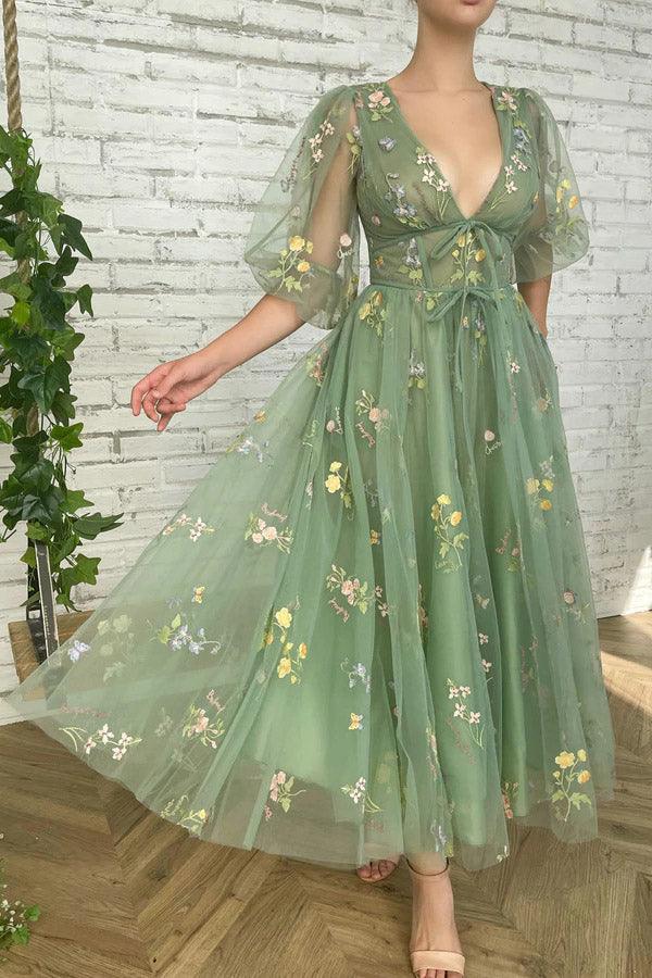 Elegantes vestidos de fiesta cortos de media manga con escote en V y largo hasta el té verde PSK362