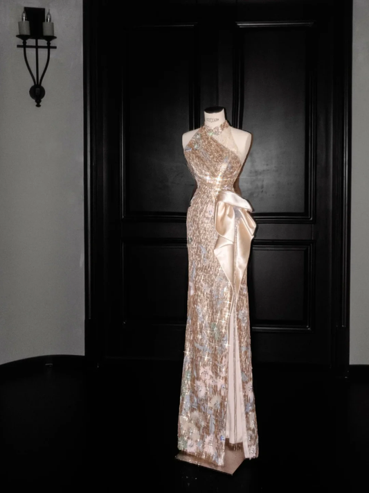 Vestido de fiesta largo con cuello halter y lentejuelas doradas y champán brillante Y8653
