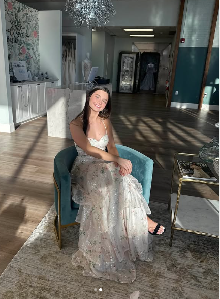 Vestido de noche con encaje en capas, corte A, tirantes finos y abertura, vestido de fiesta Y8262