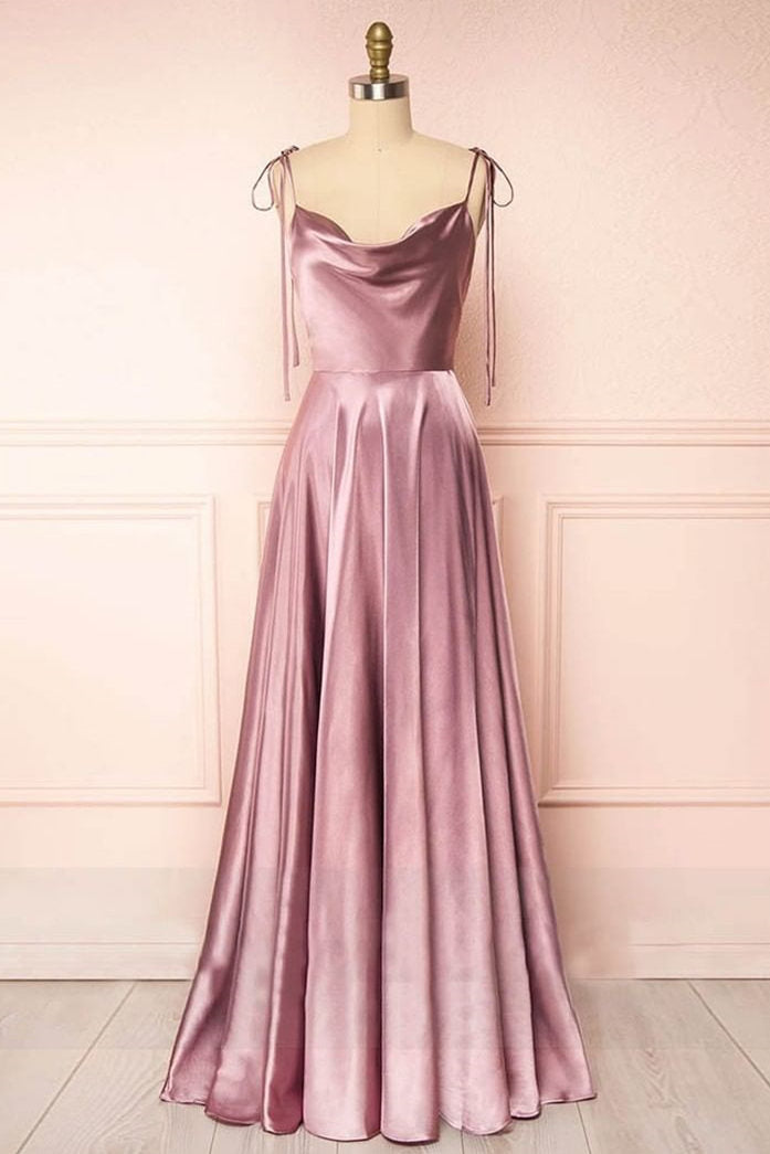 Vestido de fiesta largo de seda con escote vuelto y corte en A 