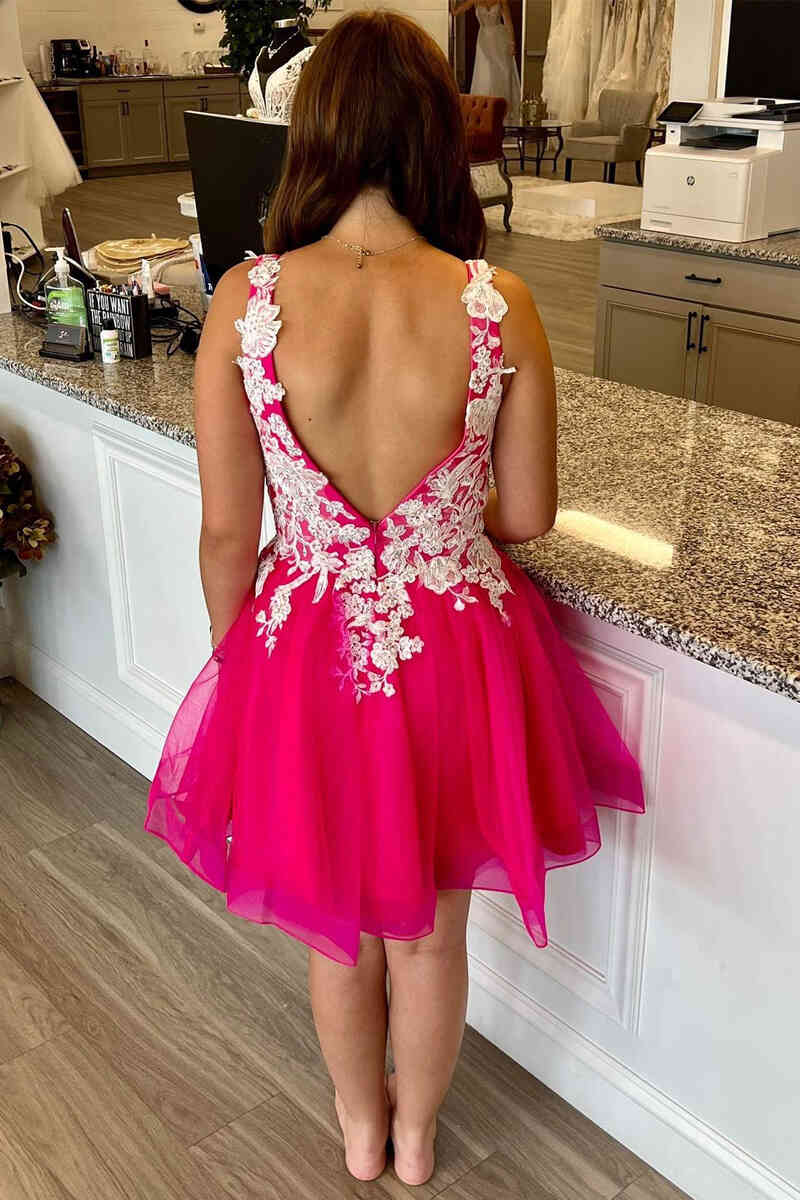 Ophelia | Vestido de fiesta de tul con escote en V y corte A con apliques
