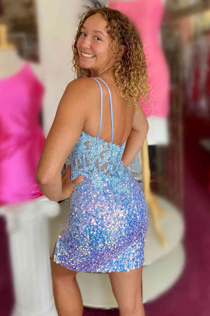 Constance | Vestido ajustado de encaje con lentejuelas azules para regreso a casa