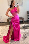 Valerie | Vestido de fiesta largo de satén plisado con un solo hombro