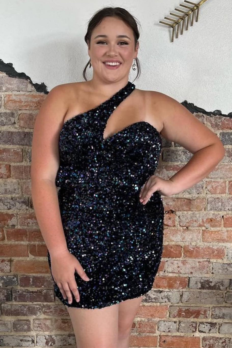 Adriana |Asymmetrisches One-Shoulder-Heimkehrkleid mit Pailletten