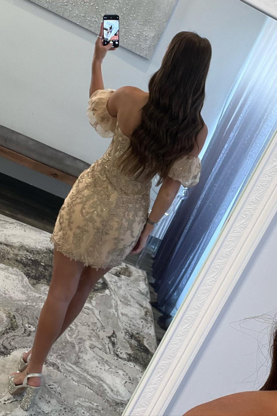 Ethel | Vestido de fiesta de encaje sin tirantes y apliques