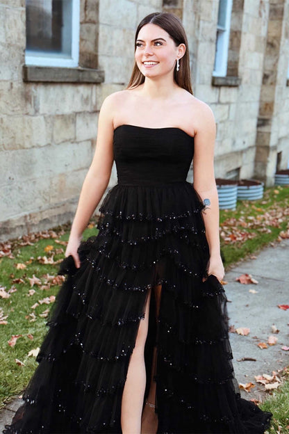 Braelyn | Hellblaues trägerloses Ballkleid aus mehrlagigem Tüll mit Pailletten