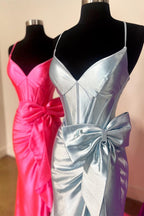 Jianna | Vestido de fiesta de satén estilo sirena con escote en V y tirantes y lazo