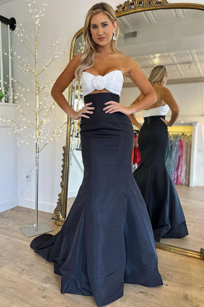 Julie | Trägerloses, weiß-schwarzes, gerüschtes Meerjungfrauen-Ballkleid