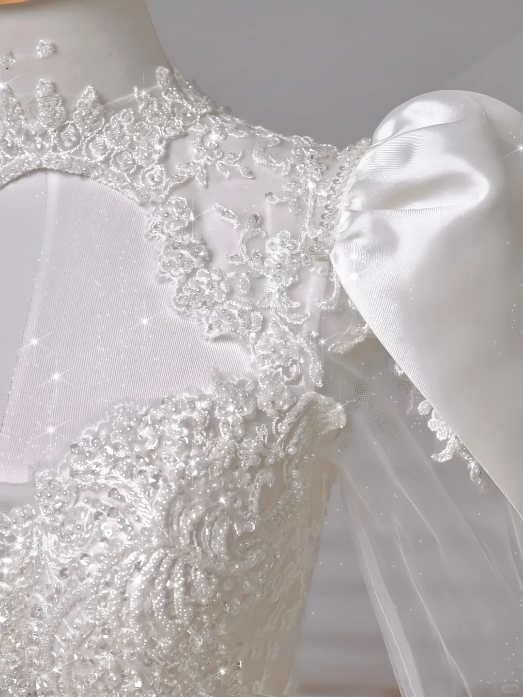 Hermoso vestido de novia de satén blanco con apliques de encaje, corte A, vestido de fiesta formal Y8607