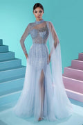 Fabuloso vestido de fiesta largo en forma de A con cuello alto, manga larga y cuentas con abertura