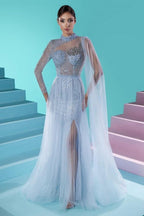 Fabuloso vestido de fiesta largo en forma de A con cuello alto, manga larga y cuentas con abertura