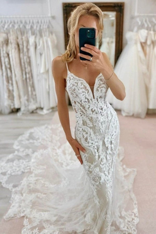 Fabelhafte Meerjungfrau Tüll Spitze Spaghettiträger Ärmelloses weißes Brautkleid mit Applikationen Schleppe