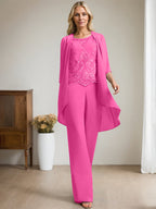 Vestido de madre de la novia de gasa con encaje, escote redondo y lentejuelas y mono/pantalón separado