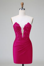 Vestido de fiesta corto, plisado, sin tirantes, ajustado, verde oscuro y elegante con cuentas