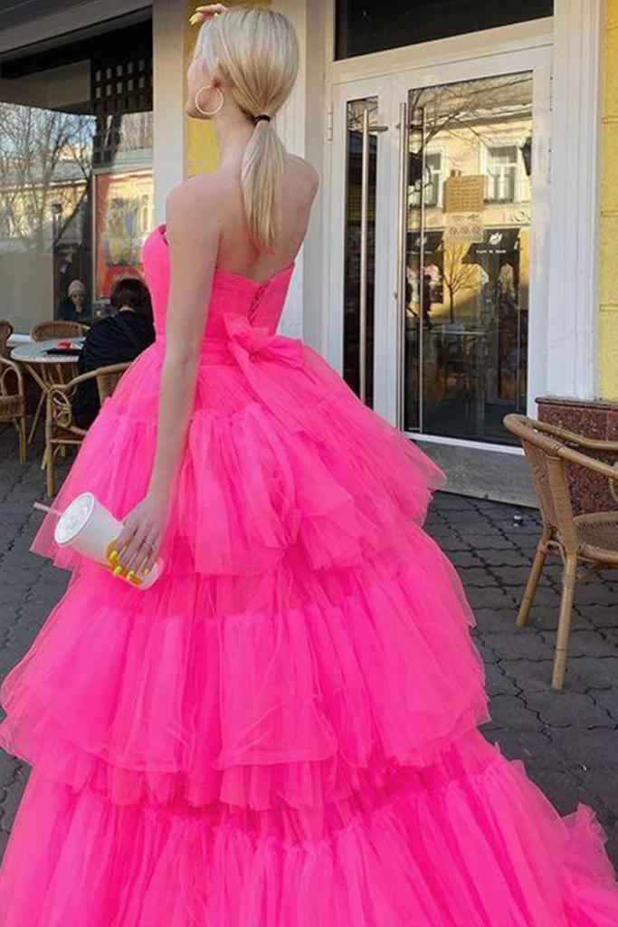 Vestido de fiesta largo de tul rosa intenso con capas, sin tirantes, corte asimétrico, vestido formal rosa intenso, vestido de noche rosa intenso Y214